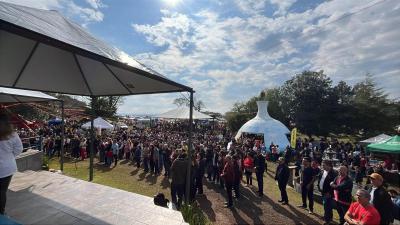 Fiéis participam da Missa das 10h na 63ª Festa do Bom Jesus em Campo Mendes